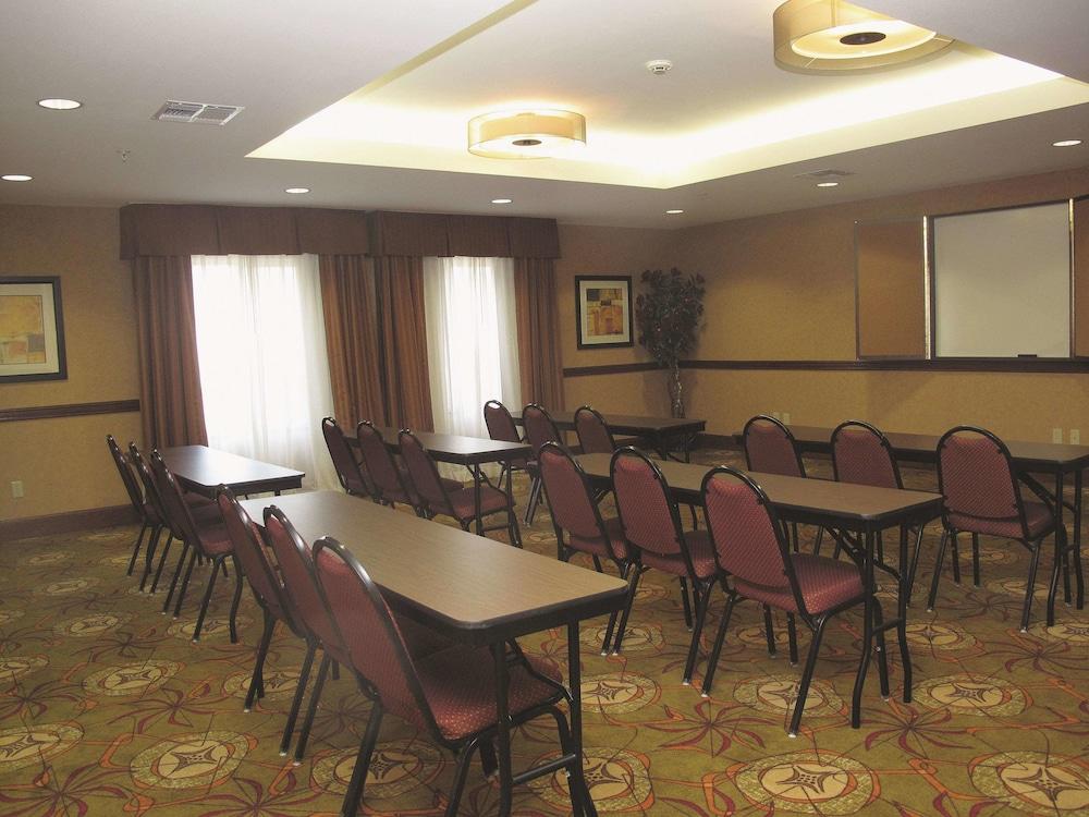 La Quinta By Wyndham Lawton / Fort Sill Экстерьер фото
